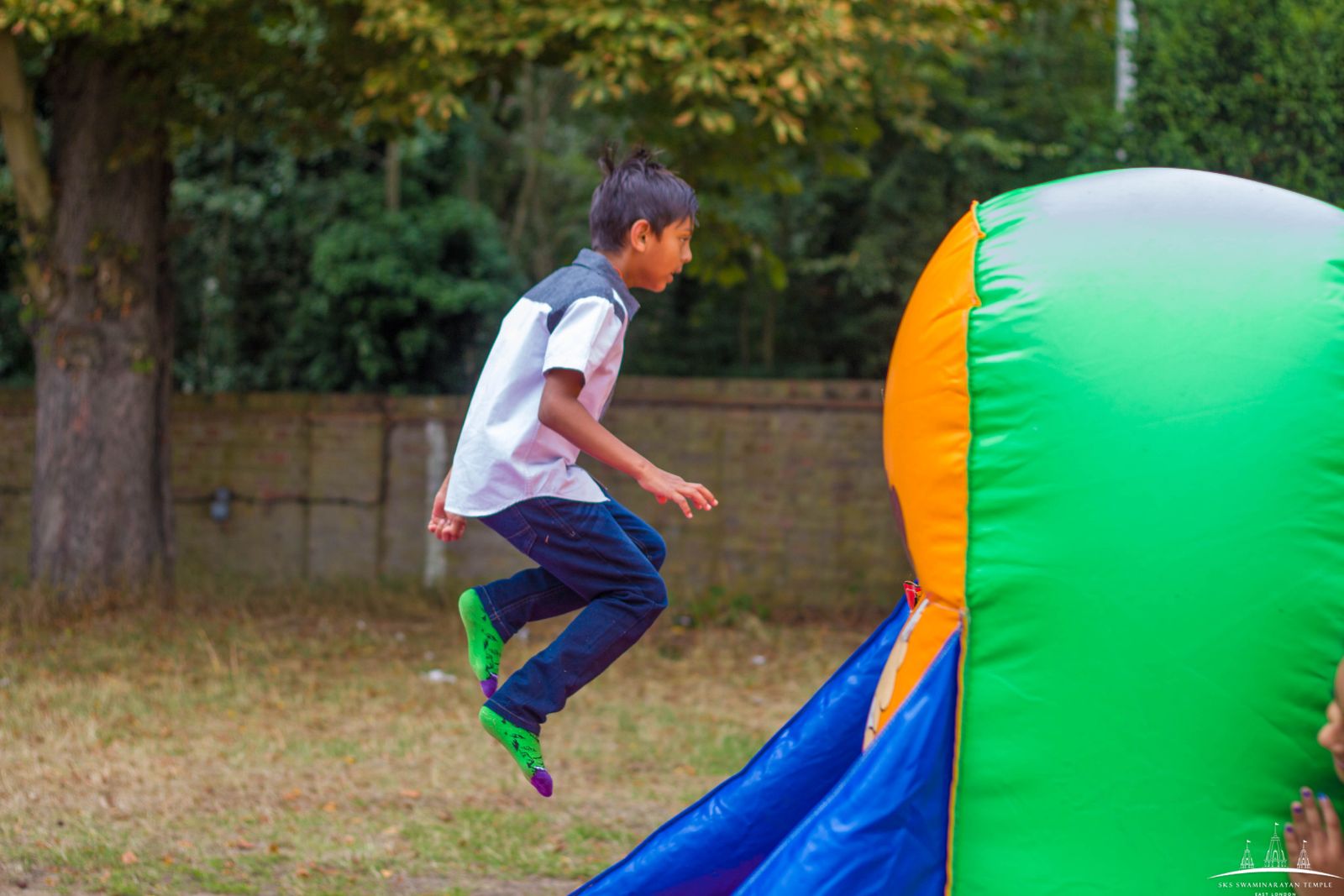 ©1987-2017 SKS Swaminarayan Temple East London